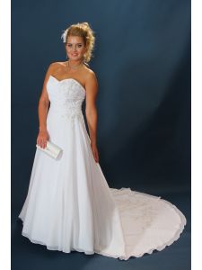 Szolíd fehér muszlin esküvői ruha
