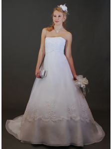 Romantikus hófehér organza menyasszonyi ruha, csipke dísszel, RO