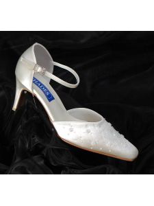 SHADE gyöngyökkel díszített kissarkú esküvői cipő SH/886